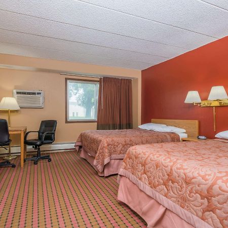 Super 8 By Wyndham Brooklyn Center/Mpls Ξενοδοχείο Εξωτερικό φωτογραφία