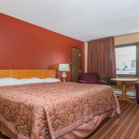 Super 8 By Wyndham Brooklyn Center/Mpls Ξενοδοχείο Εξωτερικό φωτογραφία