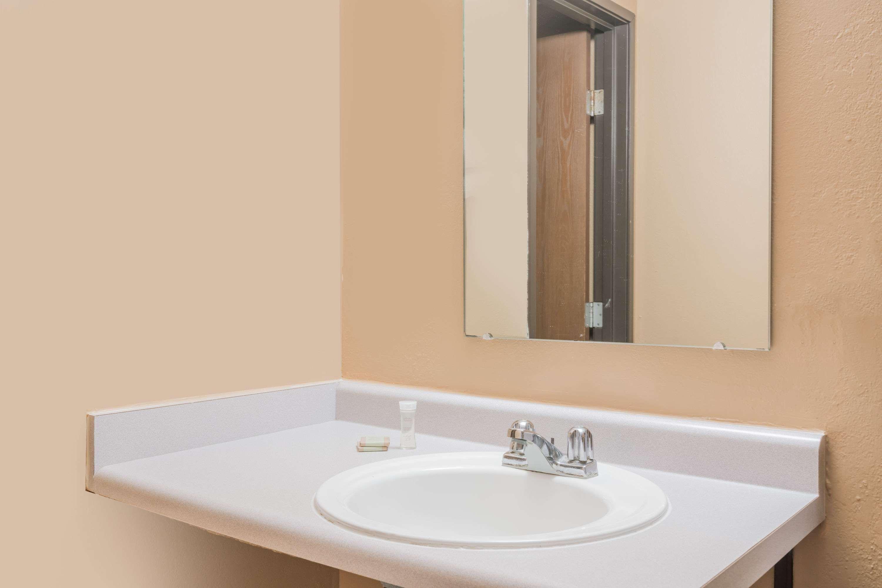 Super 8 By Wyndham Brooklyn Center/Mpls Ξενοδοχείο Εξωτερικό φωτογραφία