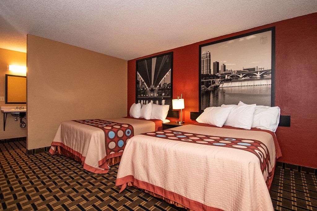 Super 8 By Wyndham Brooklyn Center/Mpls Ξενοδοχείο Εξωτερικό φωτογραφία